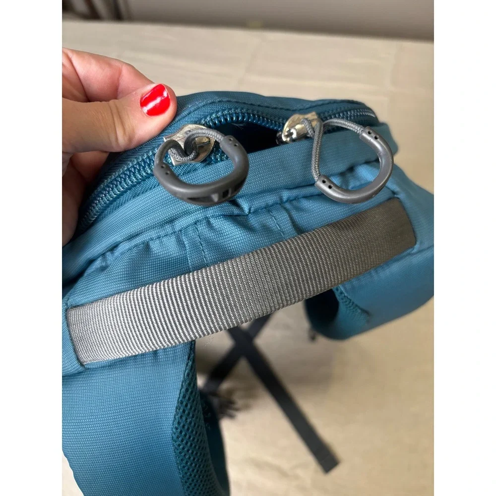 Osprey Backpack Questa 24/Seven Series Teal Blue Hiking Commute Travel Laptop